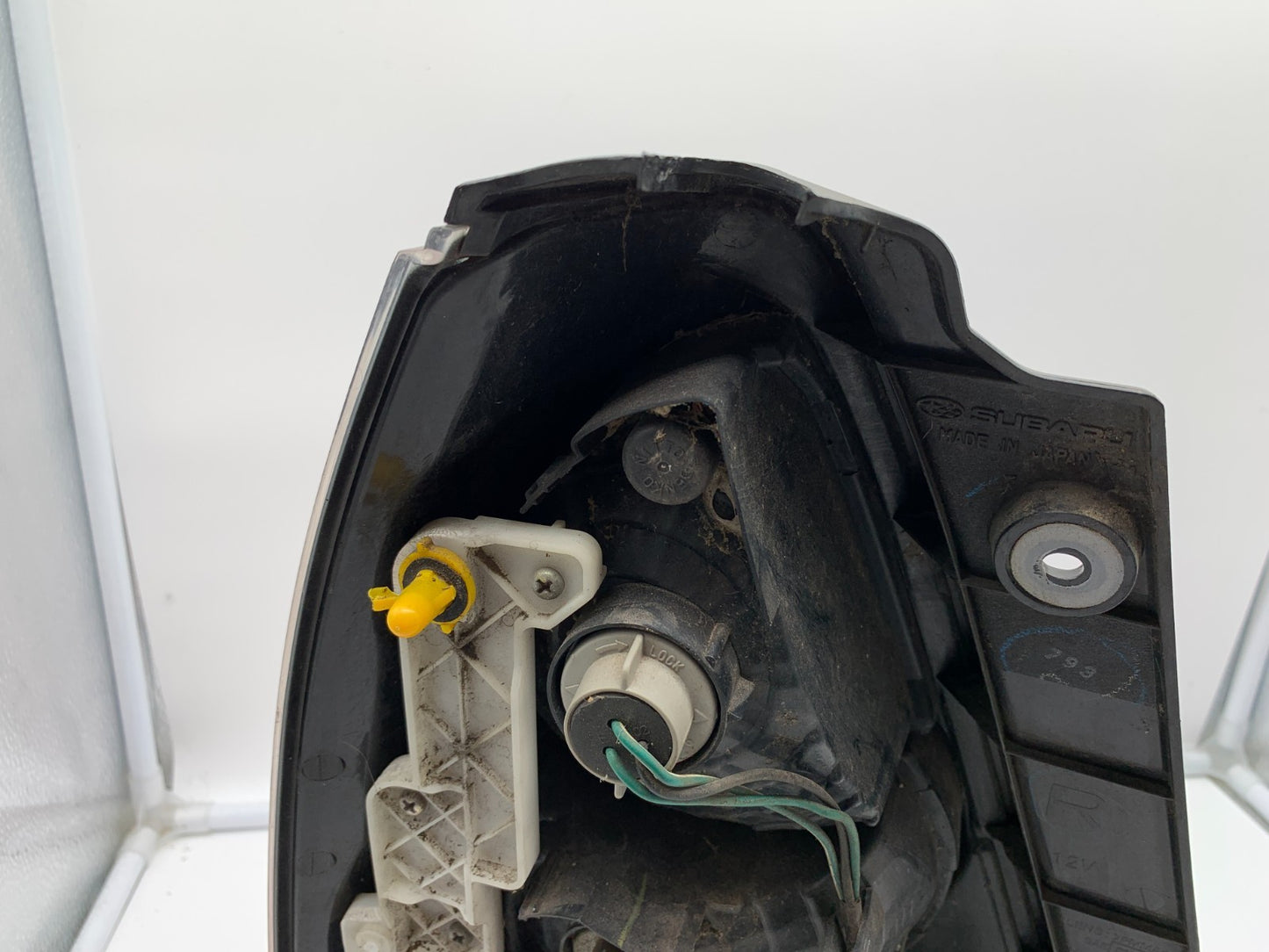 2006-2008 Subaru Forester Passenger Side Tail Light Taillight OEM B03B31036