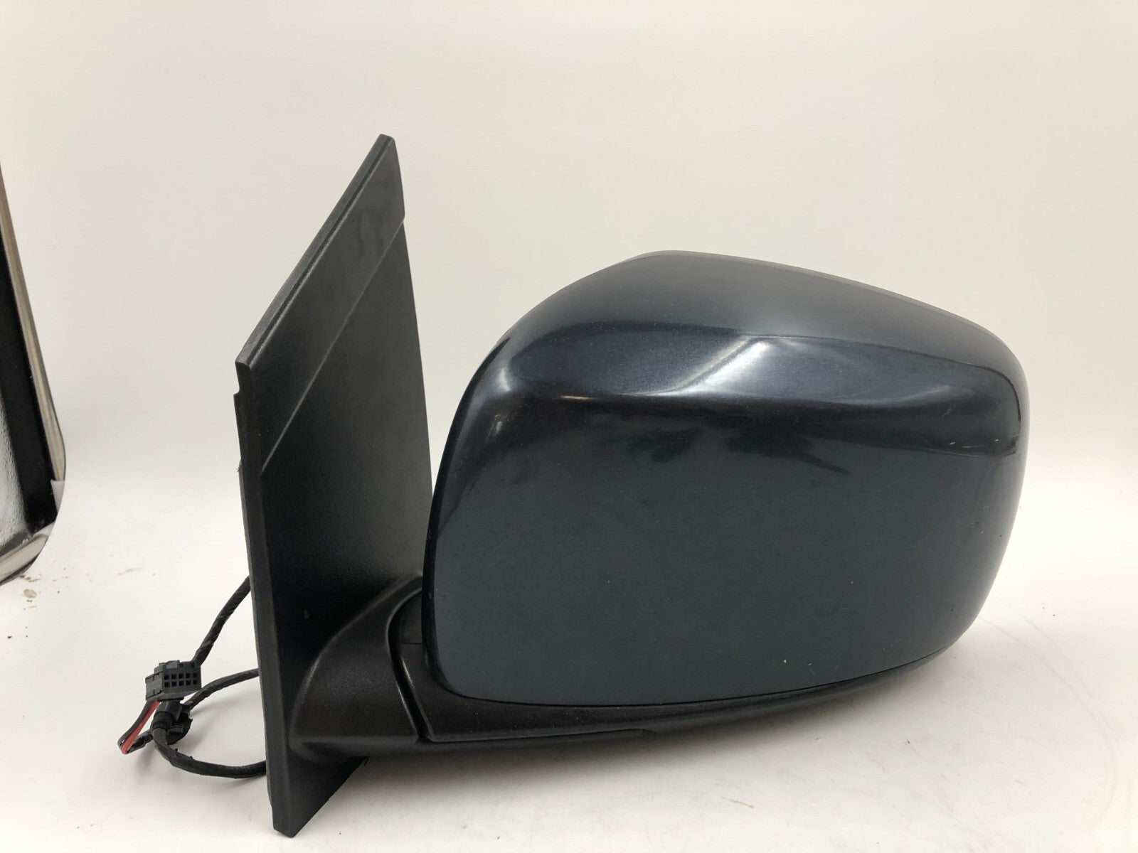 2008-2010 Chrysler Town & Country Driver Side Power Door Mirror Gray B02B28005