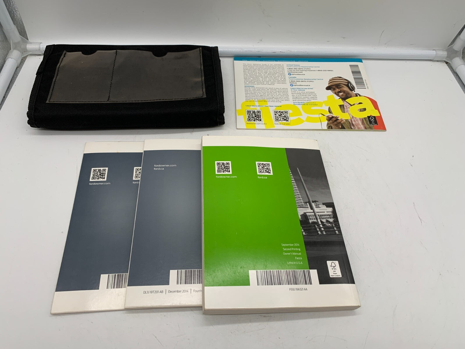 2015 Ford Fiesta Owners Manual Set with Case OEM E03B32010