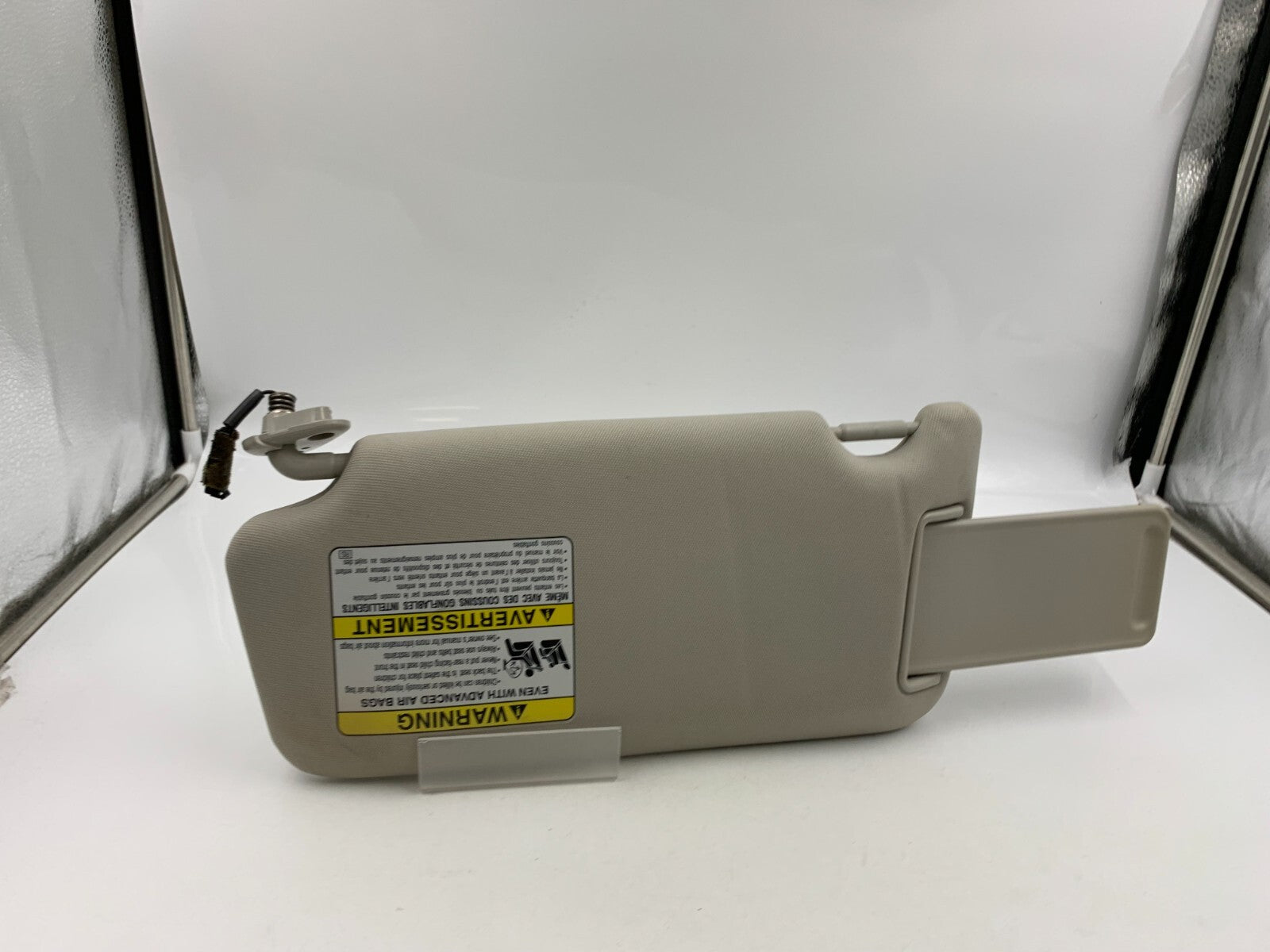 2010-2014 Subaru Legacy Passenger Sun Visor Gray Illuminated OEM B04B18051