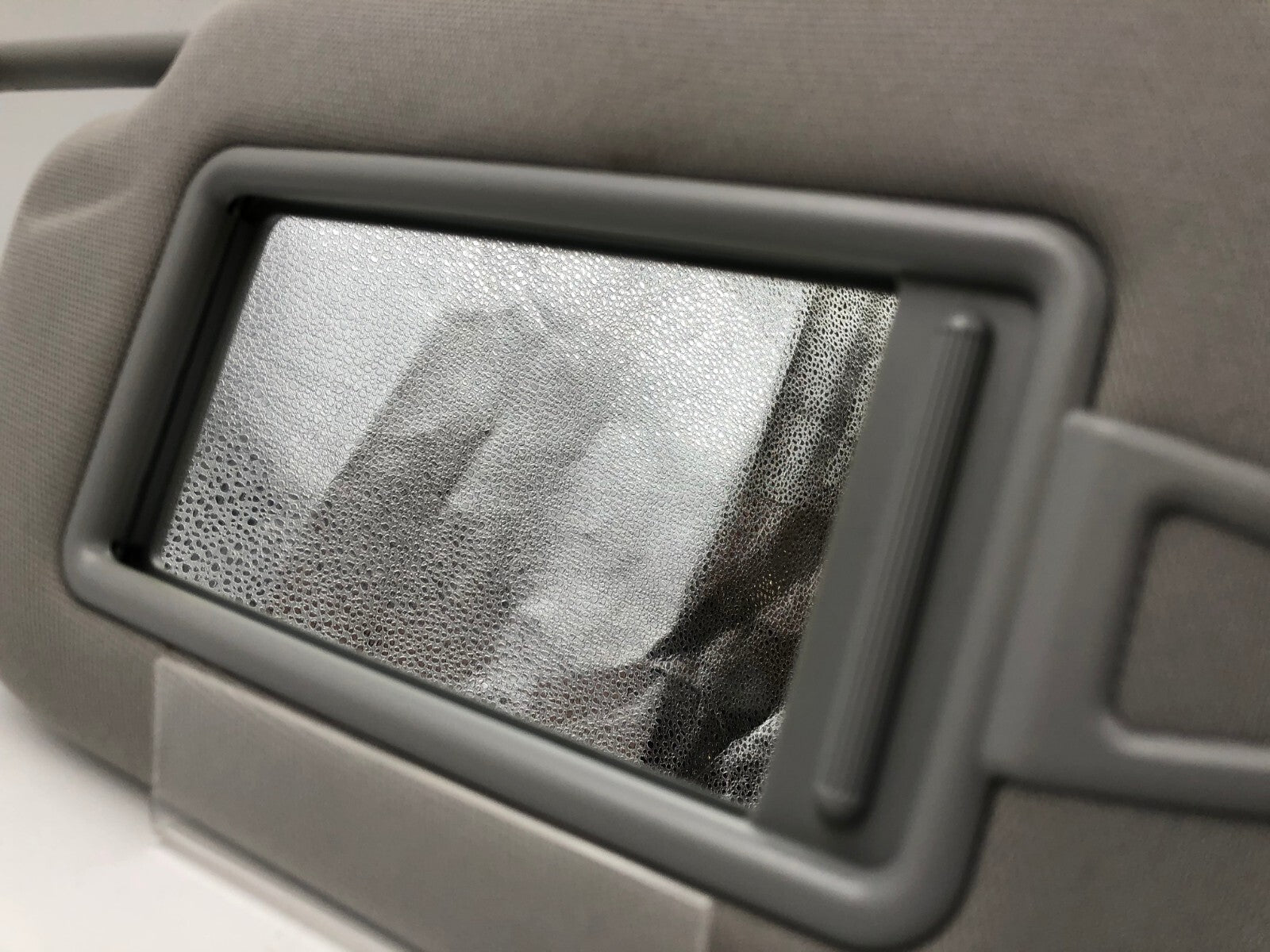2013-2019 Hyundai Santa Fe Driver Sun Visor Gray Illuminated OEM A04B49050