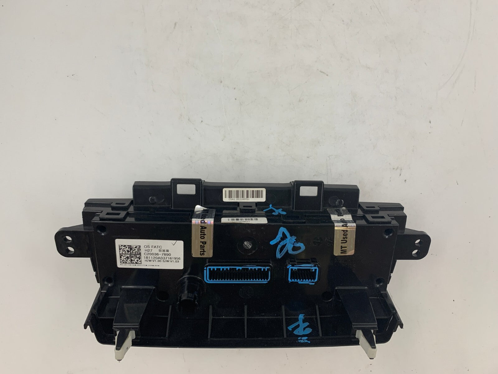 2018-2021 Hyundai Kona AC Heater Climate Control Temperature Unit OEM C03B66024