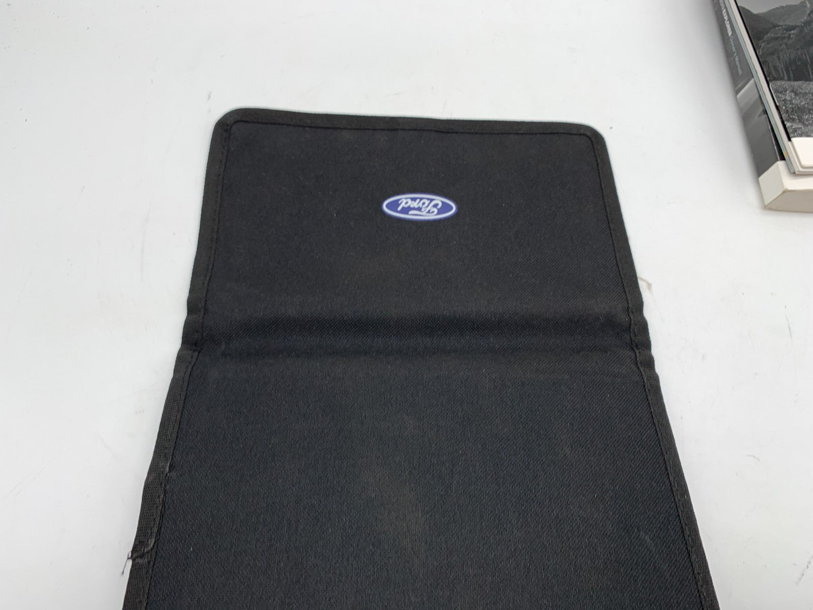 2019 Ford Explorer Owners Manual Set with Case OEM D02B20019