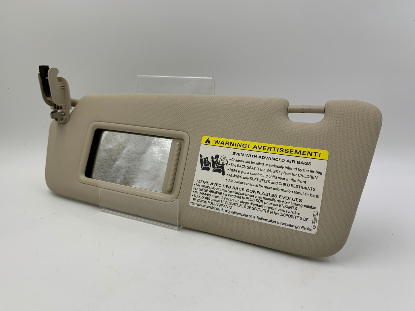 2008-2011 Audi A5 Driver Sun Visor Illumination Beige OEM D04B43063