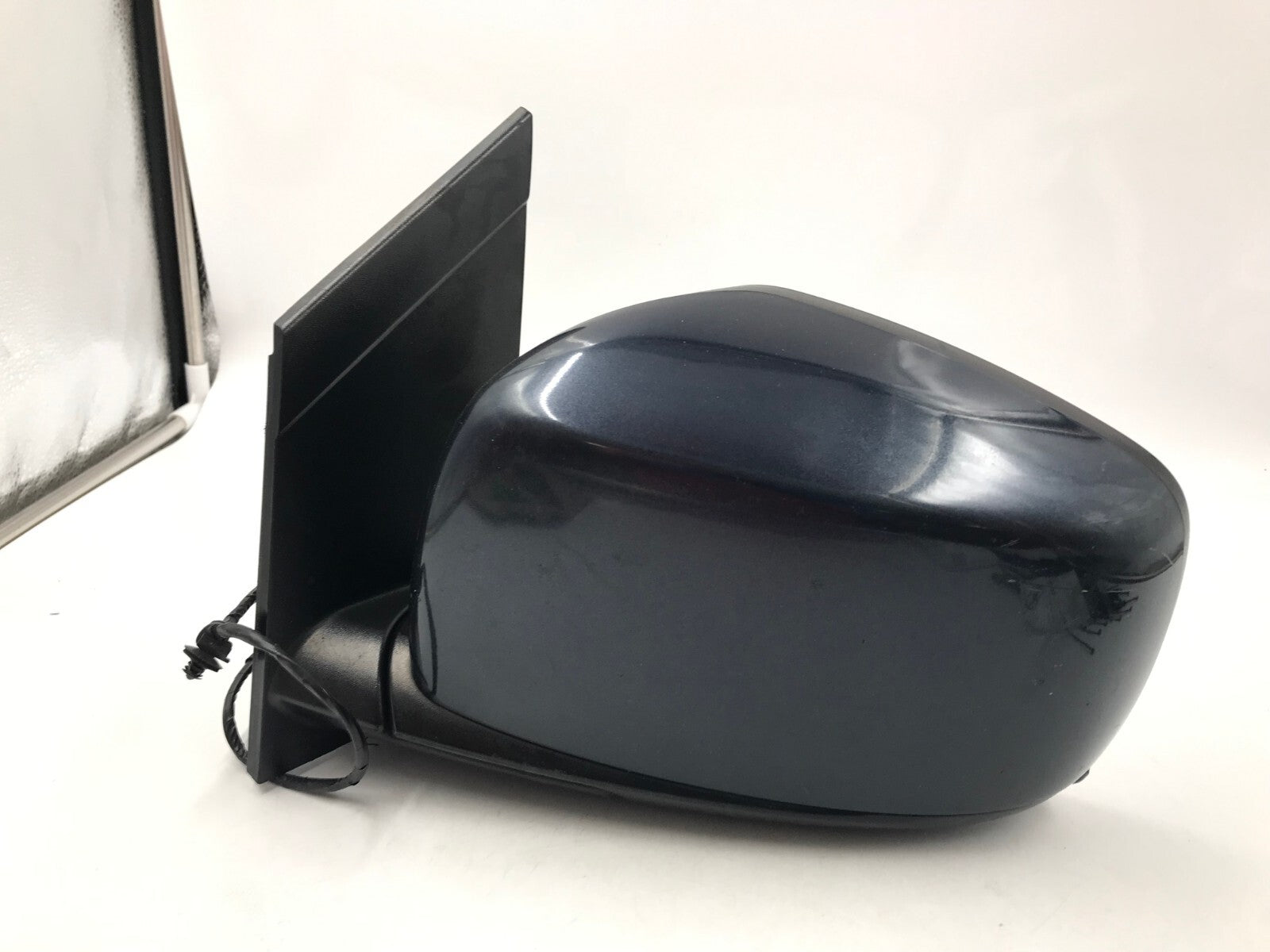 2008-2010 Chrysler Town & Country Driver Side Power Door Mirror Gray B02B28005