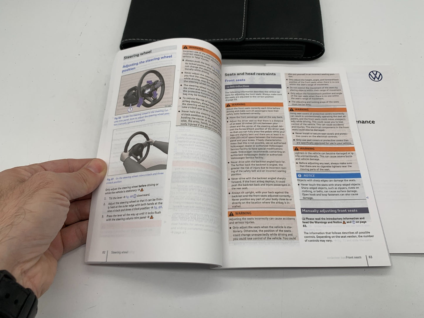 2022 Volkswagen Atlas Owners Manual Set with Case OEM C02B14054