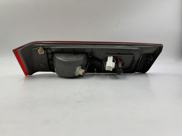 1997-1999 Toyota Camry Driver Side Trunklid Tail Light Taillight OEM L02B39020