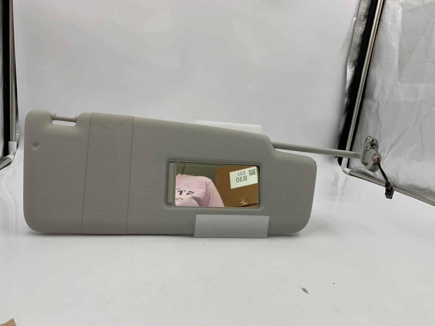 2012-2020 Volkswagen Passat Passenger Sunvisor Gray Illumination OEM E02B21058