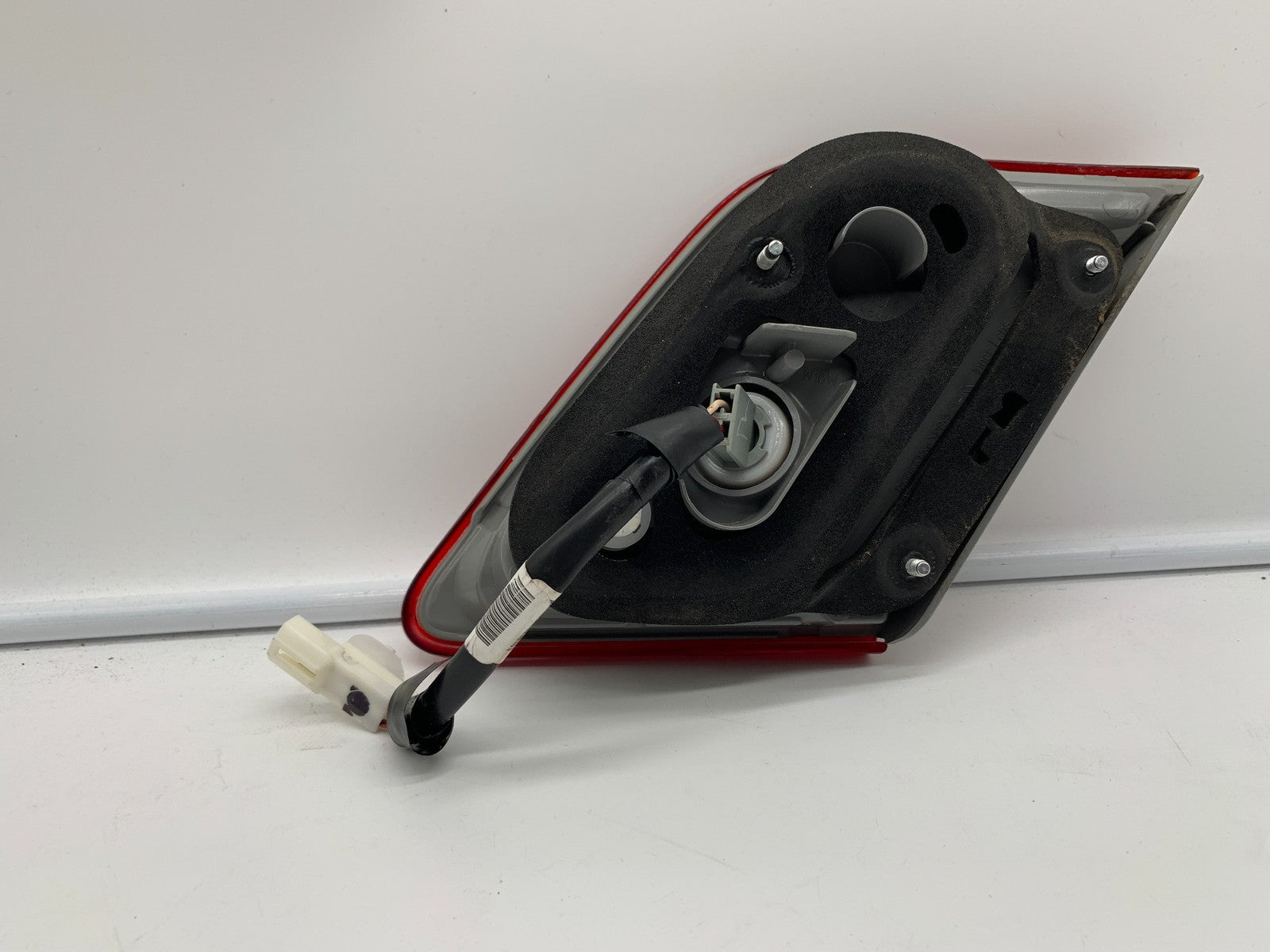 2010-2011 Toyota Camry Passenger Side Trunklid Tail Light Taillight C01B26017