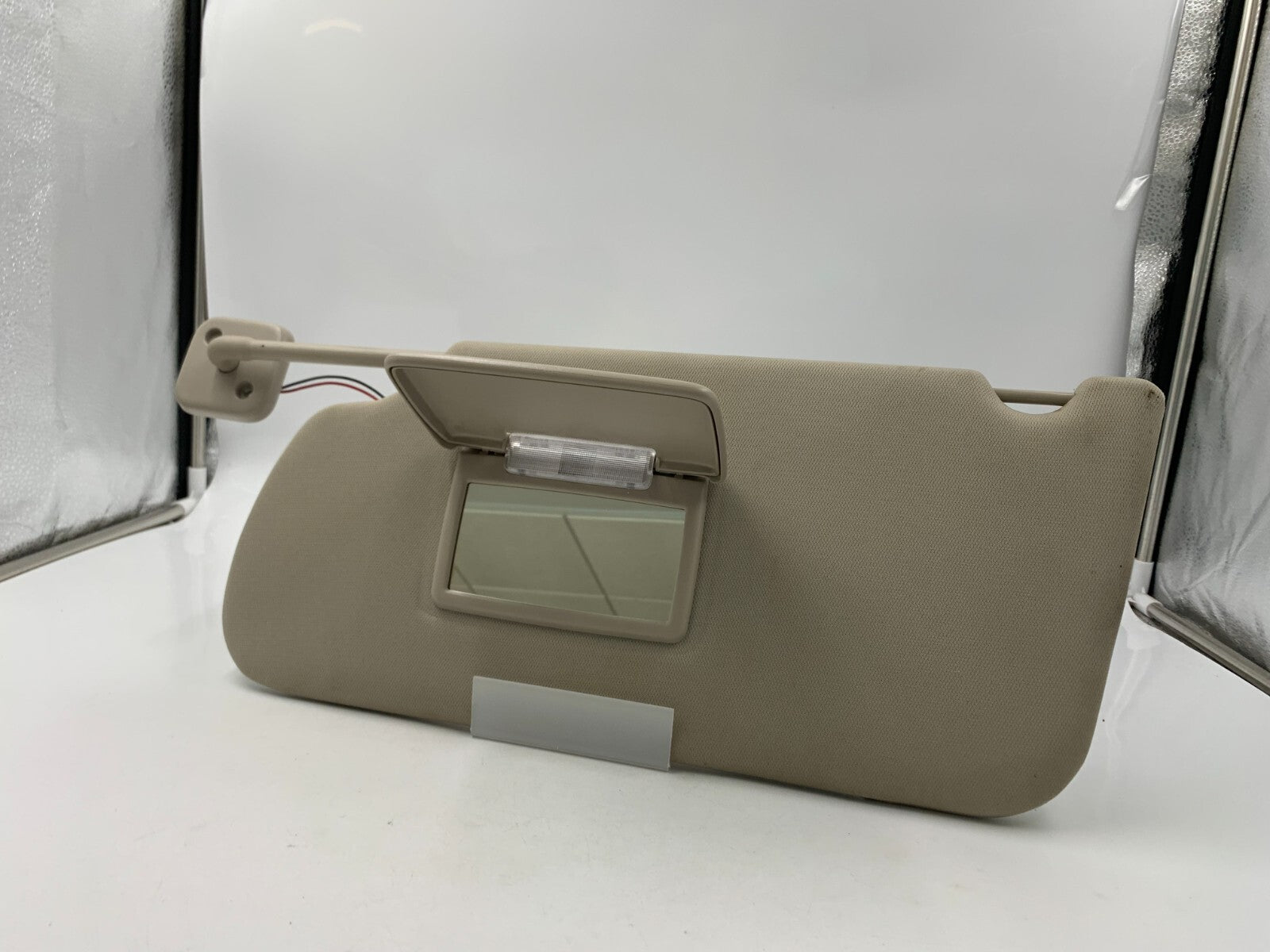 2009-2012 Ford Flex Driver Sun Visor Gray Illuminated OEM D04B67012