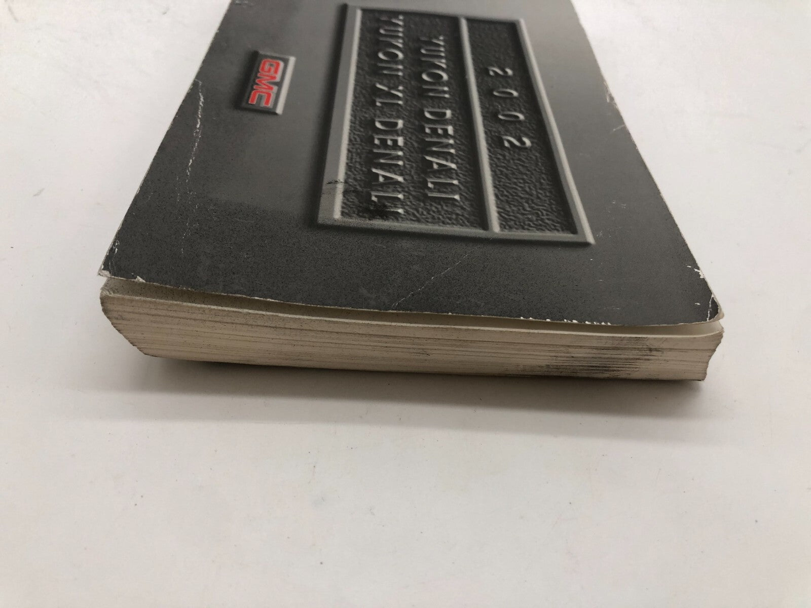 2002 GMC Yukon 1500 Owners Manual with Case OEM C01B53027