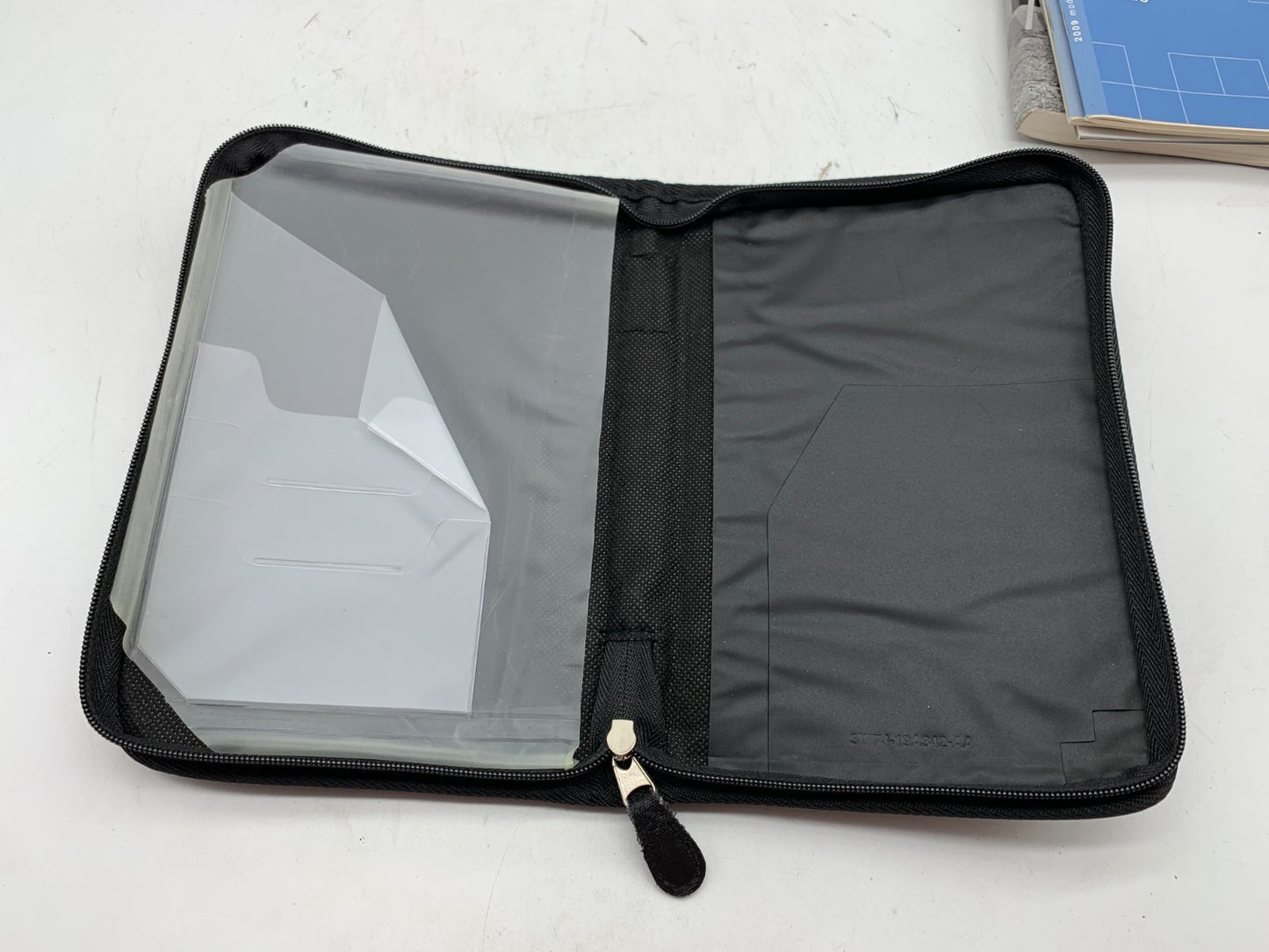 2009 Ford F-150 F150 Owners Manual Set with Case OEM A03B44003