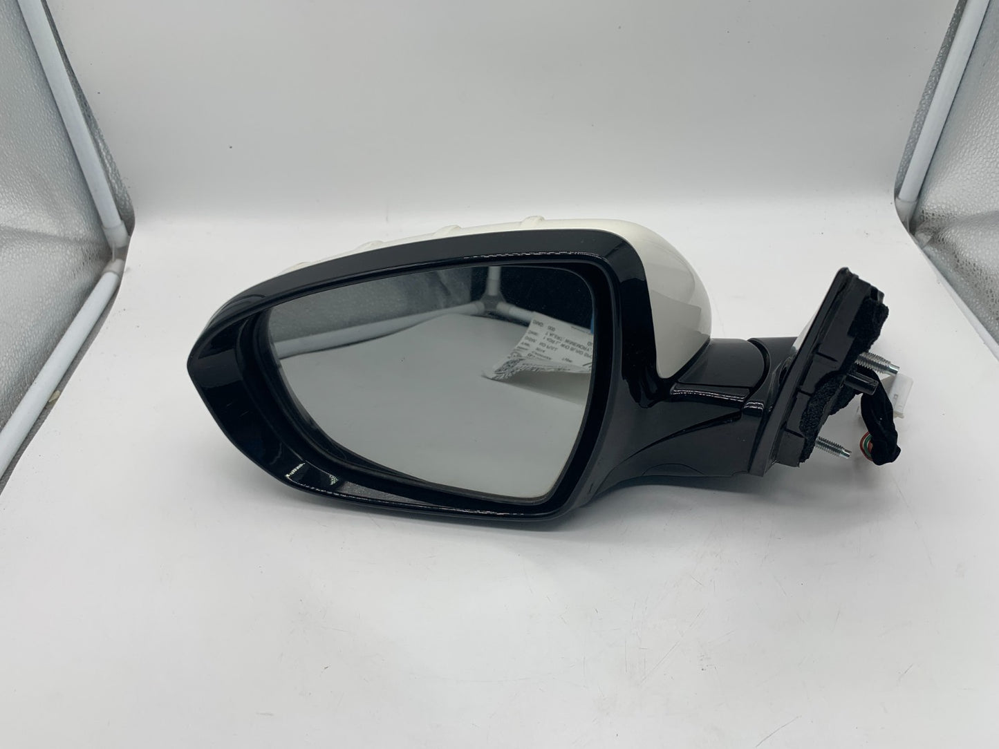 2014-2016 Kia Cadenza Driver Side View Power Door Mirror White OEM A01B28070