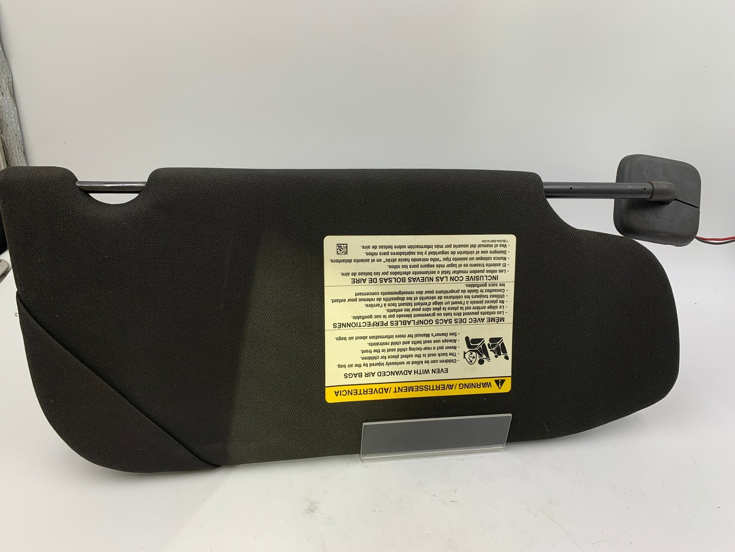 2013-2019 Ford Taurus Driver Sun Visor Black Illuminated OEM C02B65010