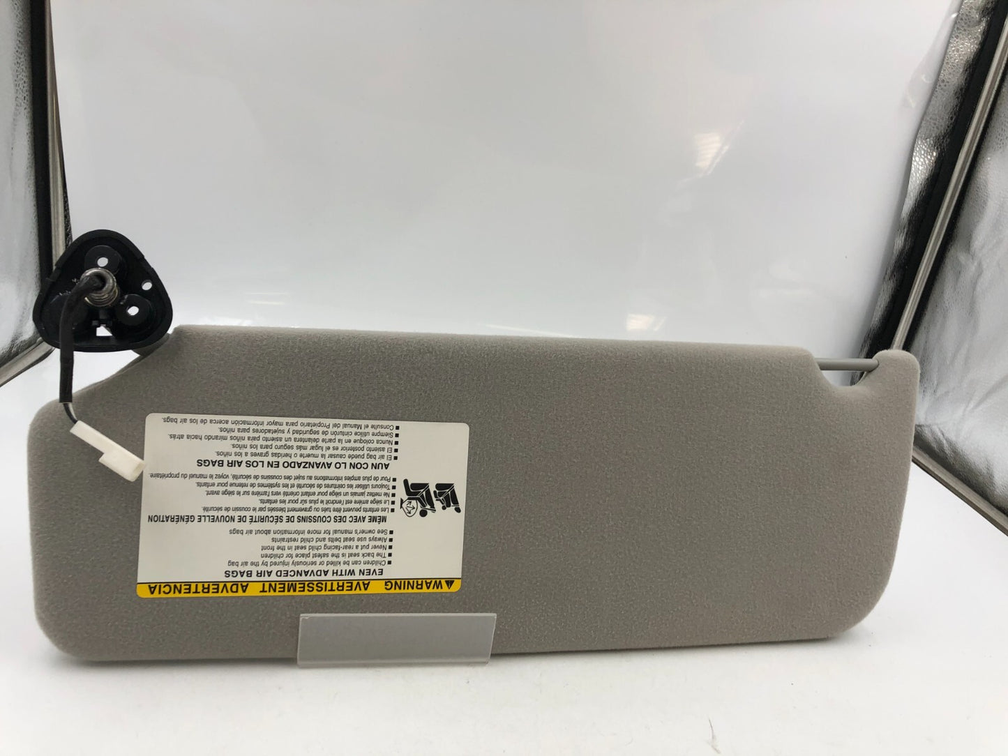 2005-2010 Toyota Sienna Passenger Sun Visor Gray Illuminated OEM D03B48036