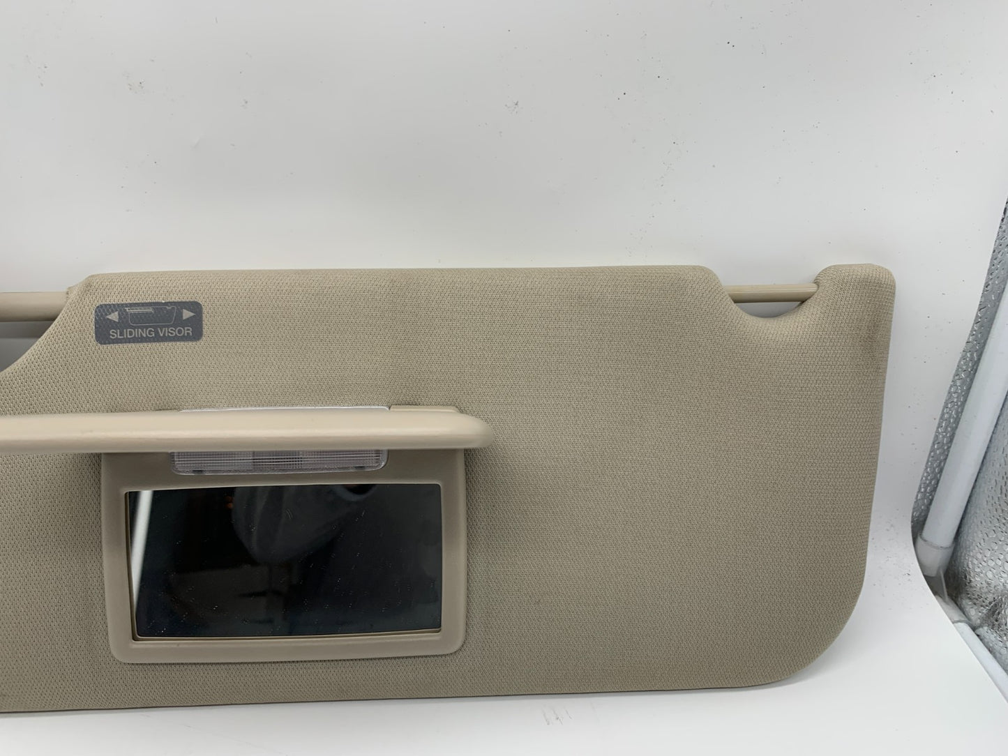 2010-2011 Ford Taurus Driver Side Sun Visor Sunvisor Gray Illuminated A02B54012