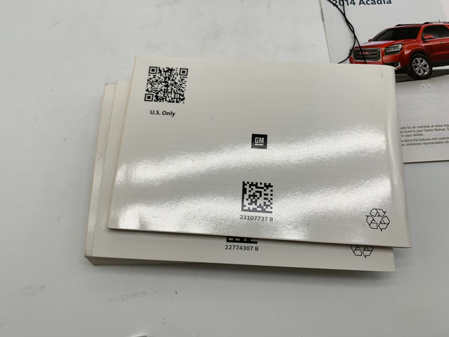 2014 GMC Acadia Denali Owners Manual Set with Case OEM B04B55051