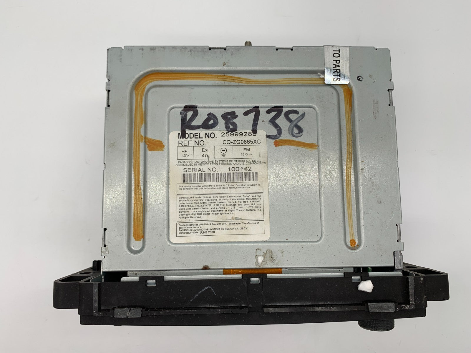 2009 Saturn Outlook AM FM CD Player Radio Receiver OEM 2599288