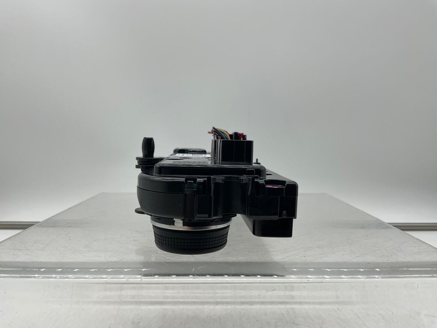 2017-2019 Volkswagen Golf AC Heater Climate Control Temperature Unit D01B28017