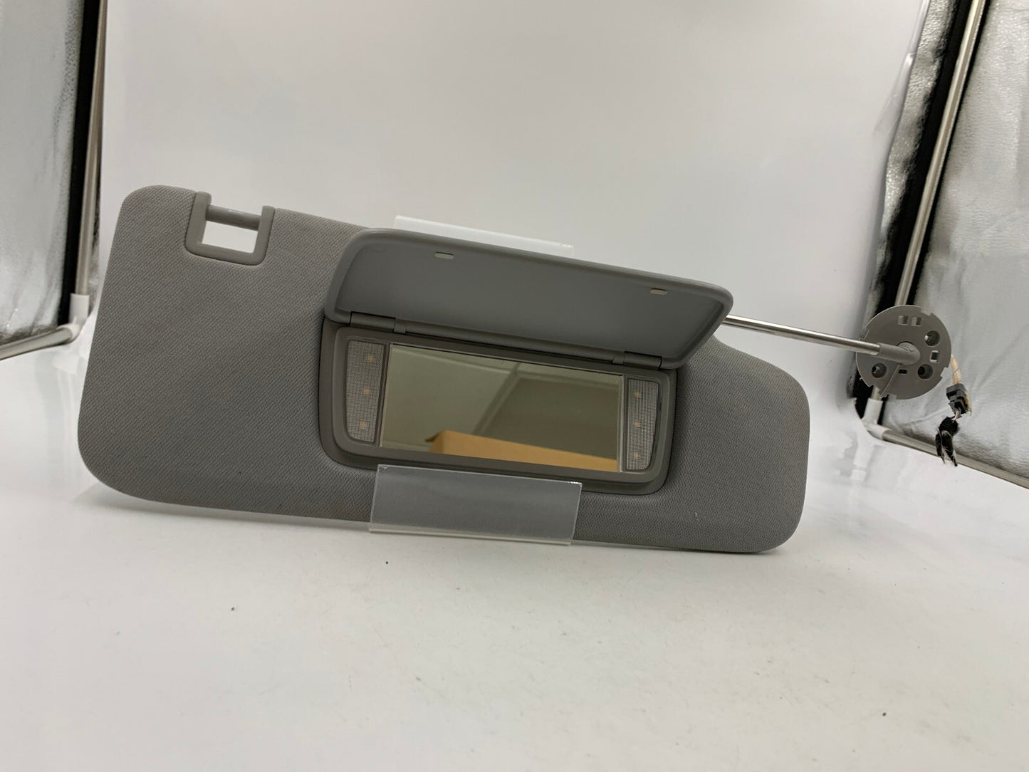 2019-2022 Chevrolet Blazer Passenger Sun Visor Gray Illuminated OEM B03B49024