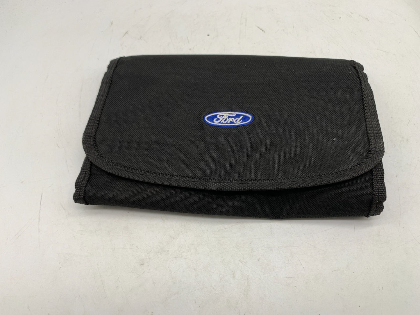 2019 Chevrolet Colorado Owners Manual Set with Case OEM B01B16004