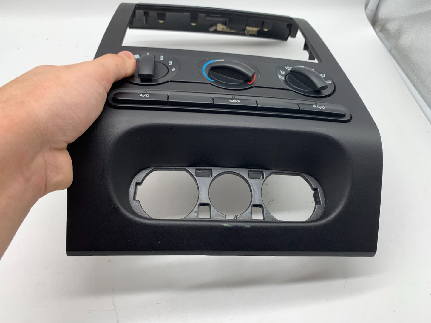 2004-2006 Ford F150 F-150 AC Heater Climate Control wDash Bezel OEM B02B04047