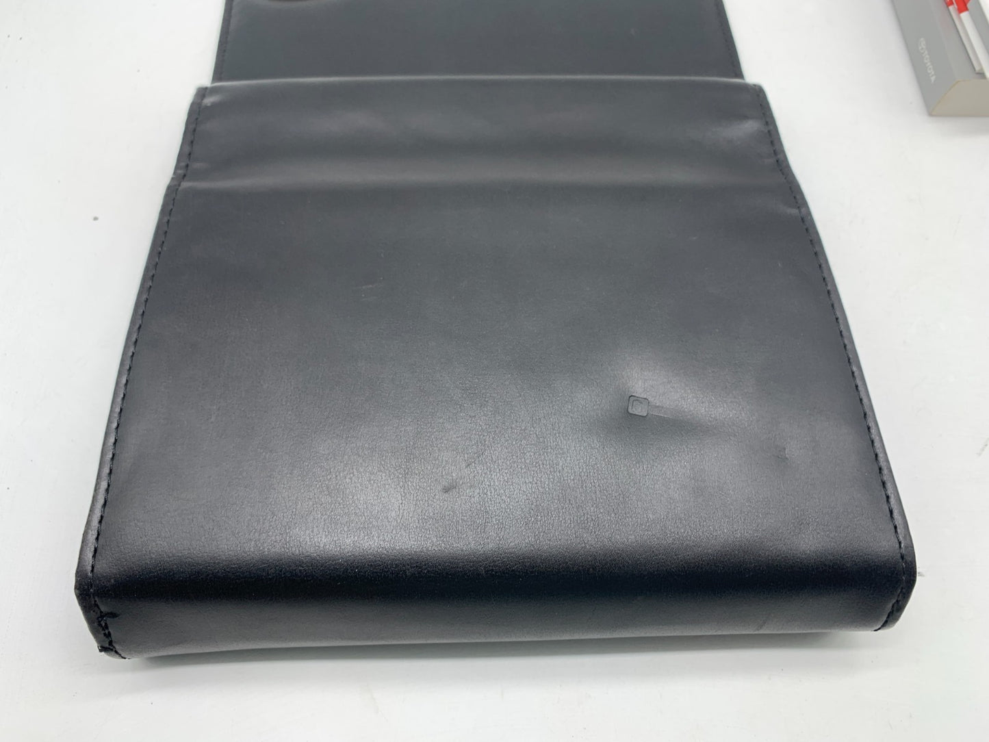 2018 Toyota Corolla Corolla Owners Manual Set with Case OEM C02B31006
