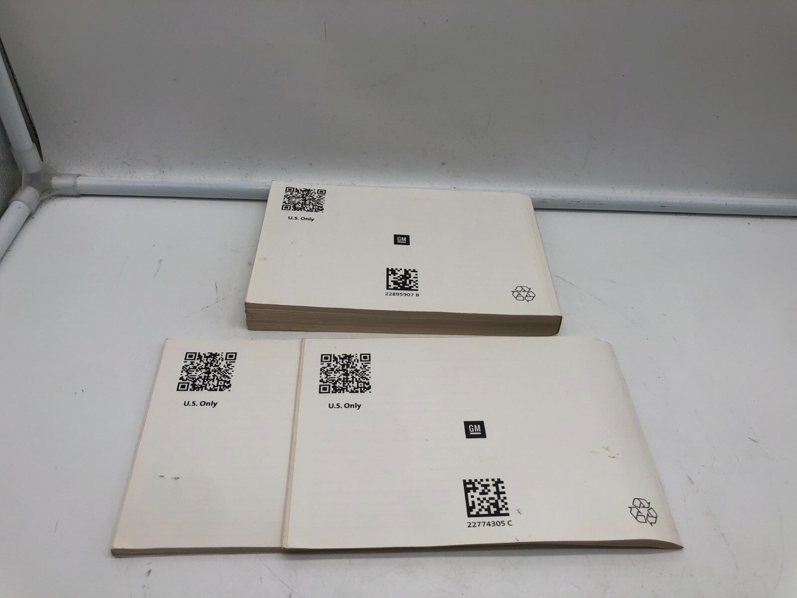 2014 Chevrolet Cruze Owners Manual Set OEM A04B50043