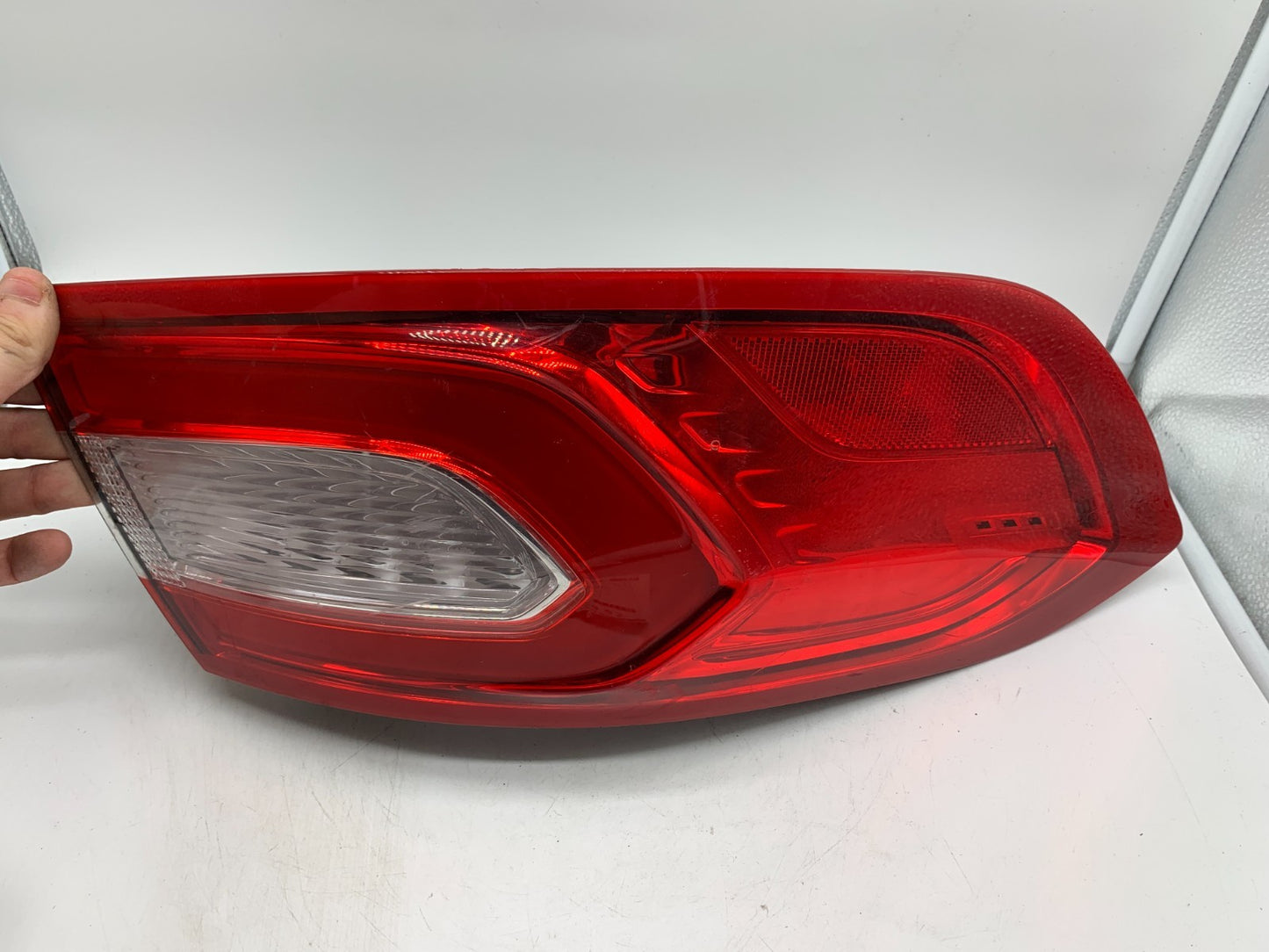 2016-2018 Lincoln MKX Driver Side Tail Light Taillight OEM D02B54021