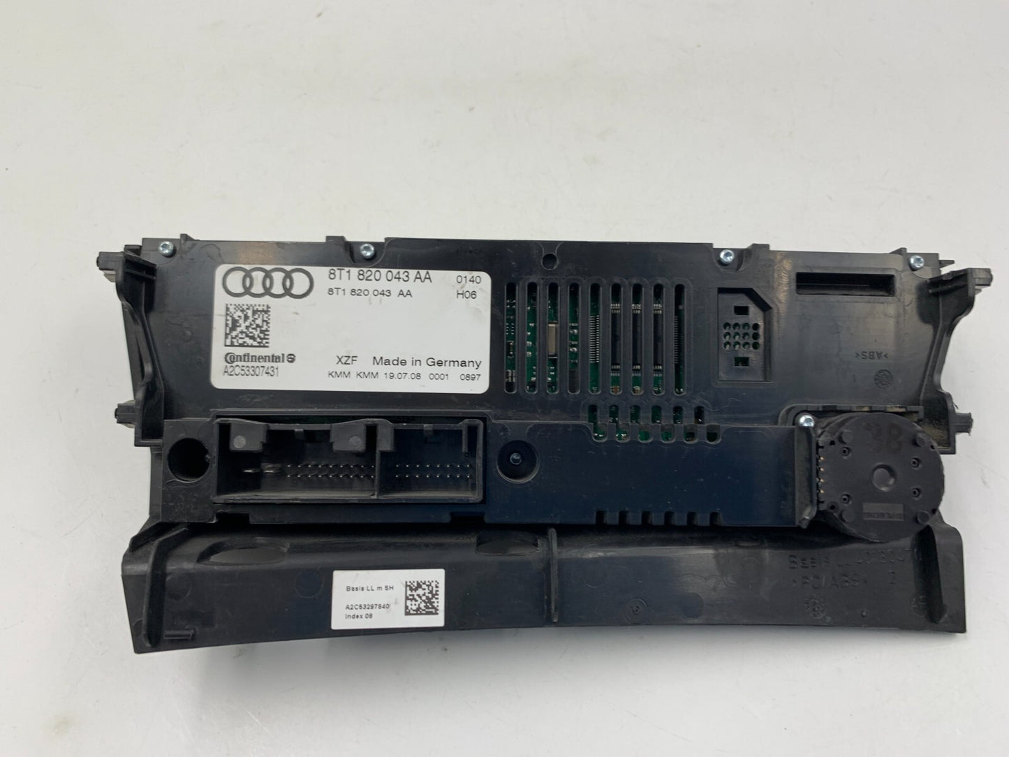 2009-2012 Audi A4 AC Heater Climate Control Unit OEM C01B37044