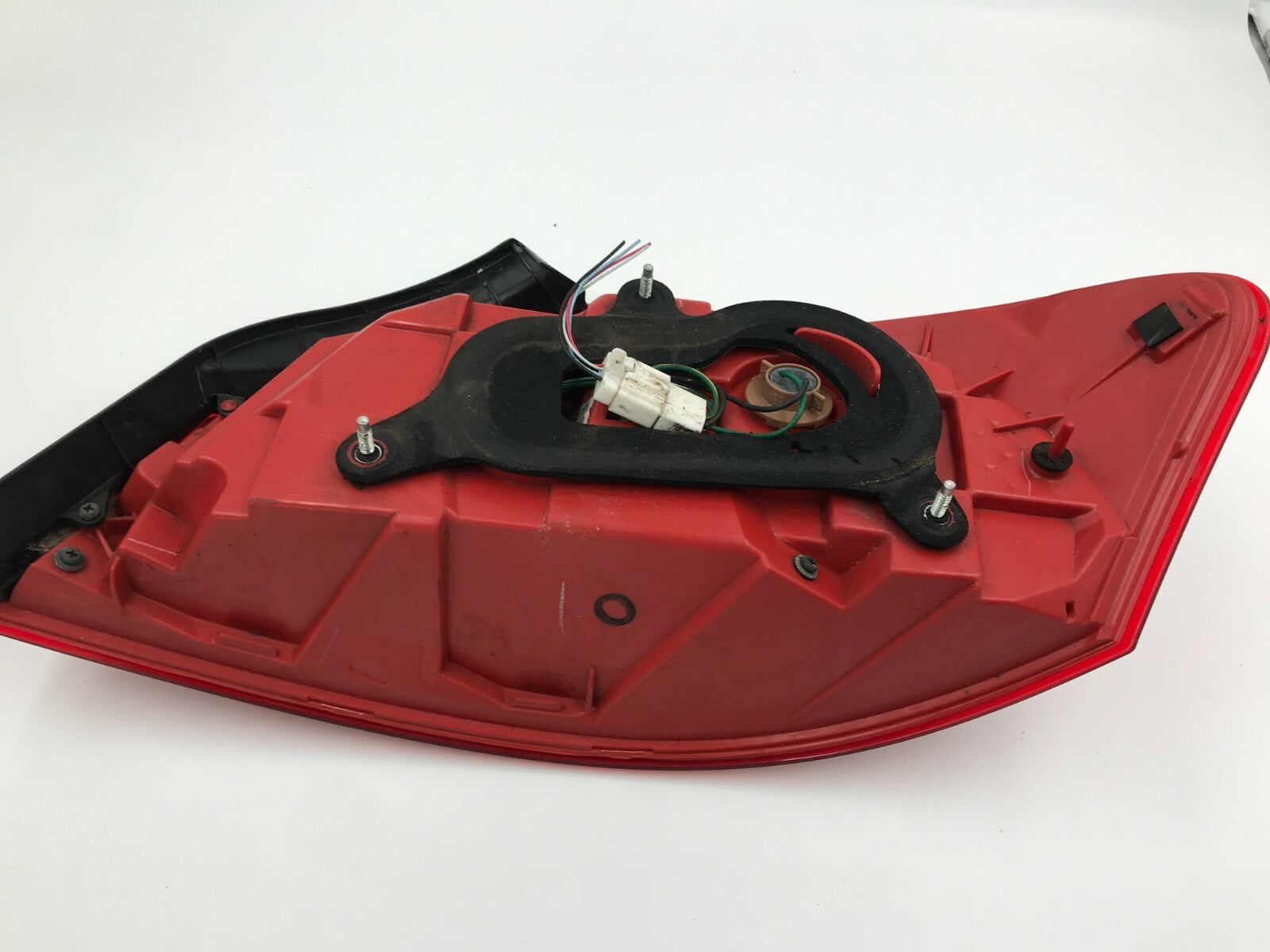 2007-2008 Infiniti G35 Driver Side Tail Light Taillight OEM C01B38081