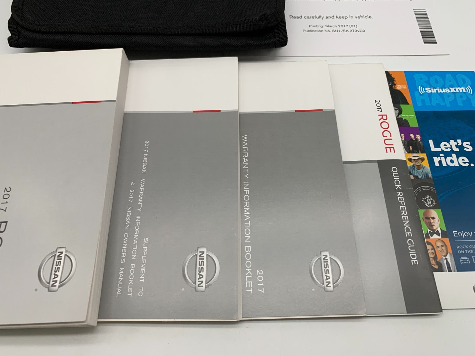 2016 Nissan Rogue Owners Manual Set with Case OEM B04B27013