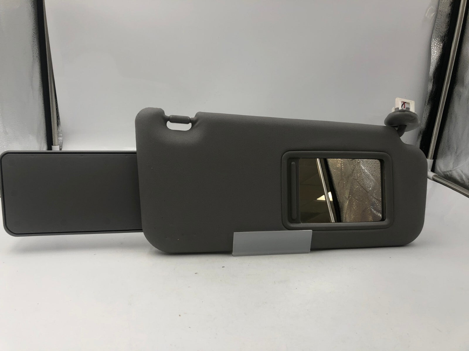 2006-2009 Toyota Rav4 Passenger Sun Visor Gray Illuminated OEM A04B28036