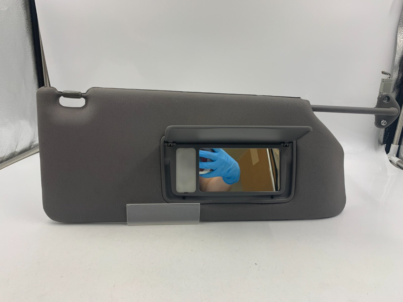 2006-2010 Honda Odyssey Passenger Sun Visor Illuminated OEM B03B42049