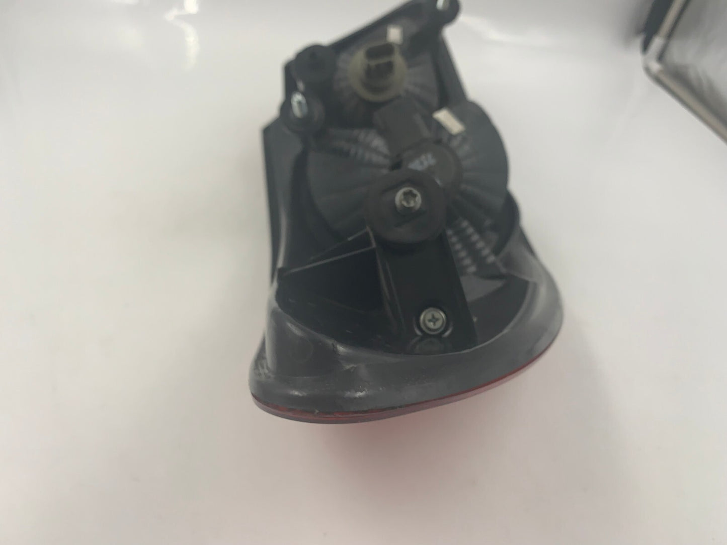 2007-2008 Chrysler Sebring Passenger Side Tail Light Taillight OEM A04B24081