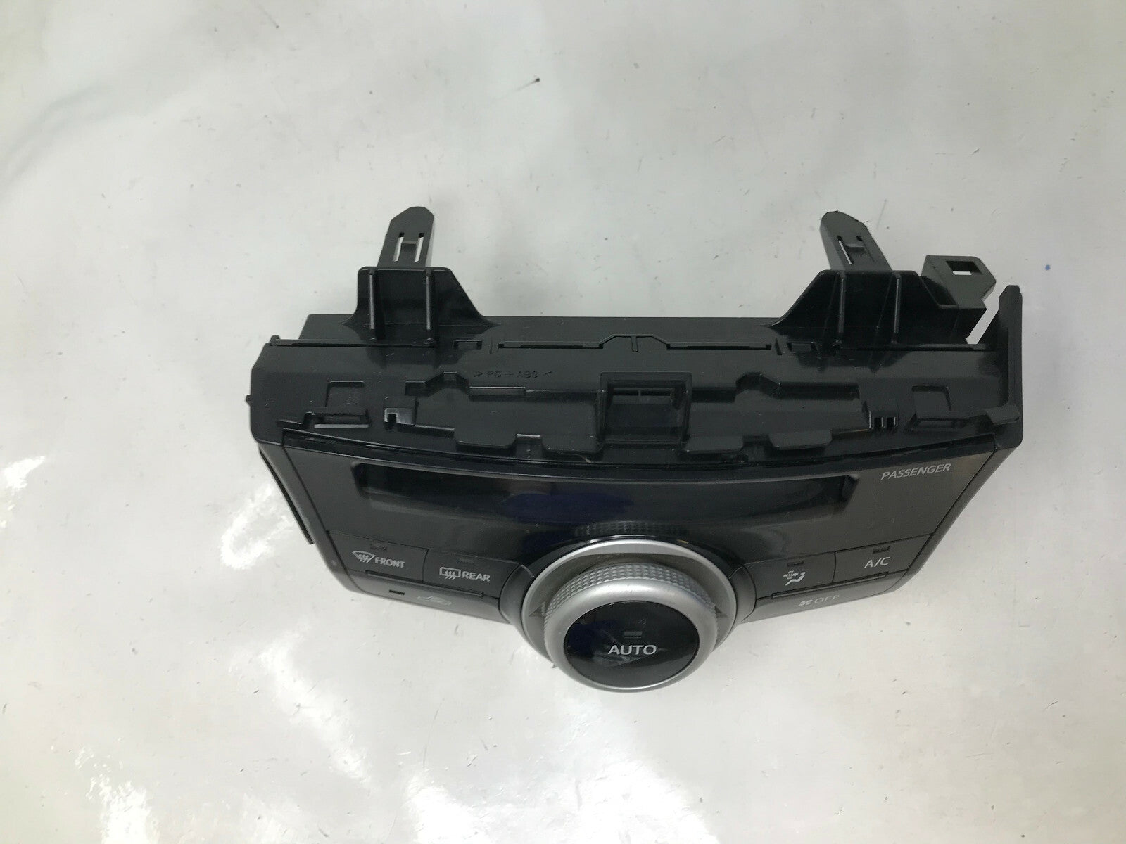 2014 Toyota Prius AC Heater Climate Control Unit OEM D01B06012