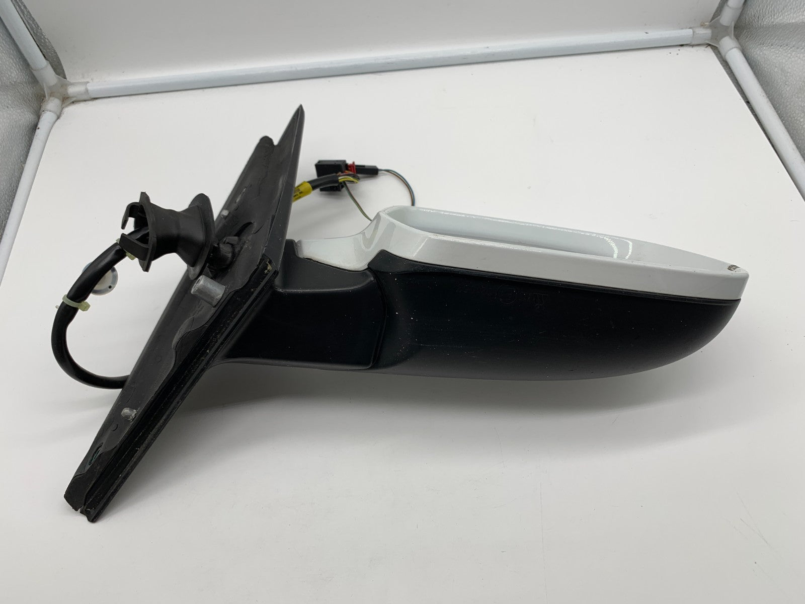 2010-2016 Audi A4 Passenger Side View Power Door Mirror White OEM B02B27005