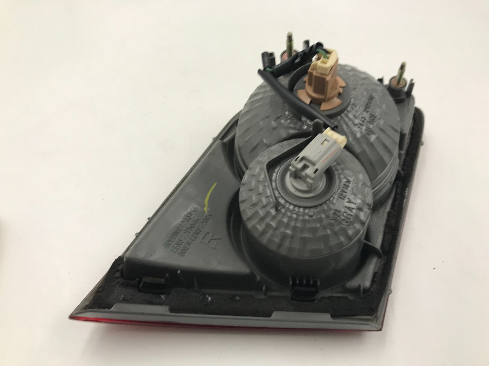 2003-2005 Mazda 6 Passenger Tail Light Taillight Lamp OEM D04B29035