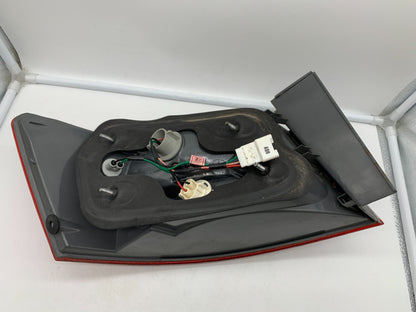 2006-2008 Hyundai Sonata Passenger Side Tail Light Taillight OEM A01B51040