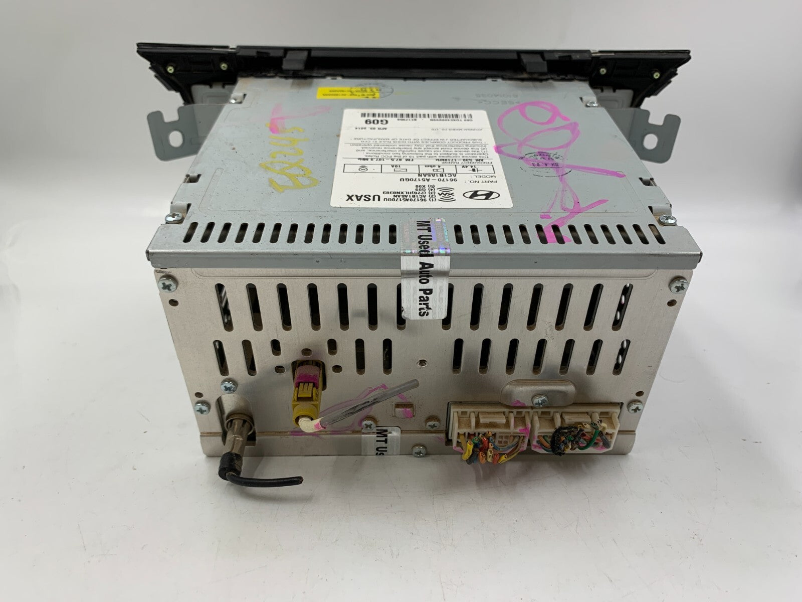 2013-2015 Hyundai Elantra AM FM CD Player Radio Receiver OEM E01B68001