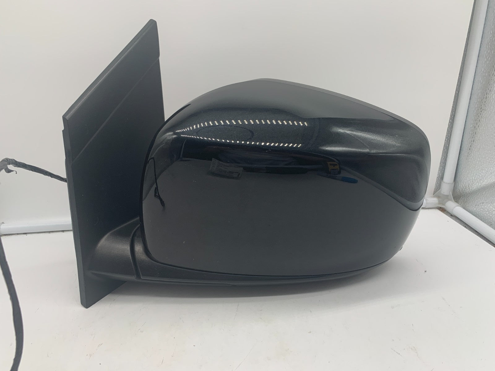 2011-2016 Chrysler Town & Country Driver Power Door Mirror Black OEM C02B17090