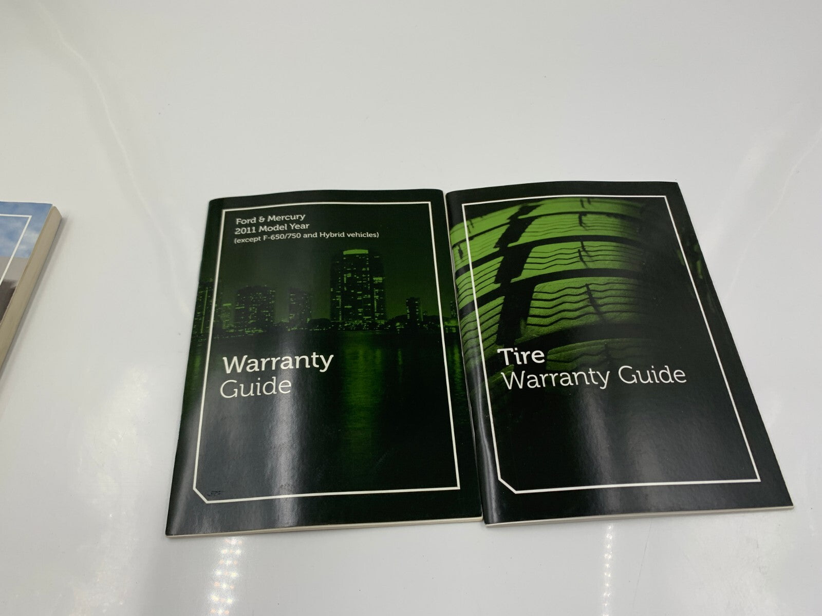 2011 Ford E-Series ESeries Owners Manual Set with Case OEM C03B14028