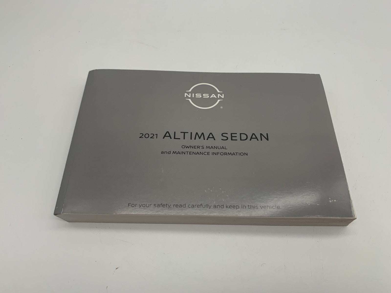2021 Nissan Altima Owners Manual Set with Case OEM R01B05030