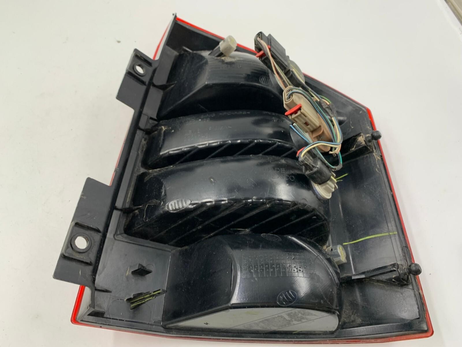 2007-2010 Jeep Compass Driver Side Tail Light Taillight OEM D01B69001