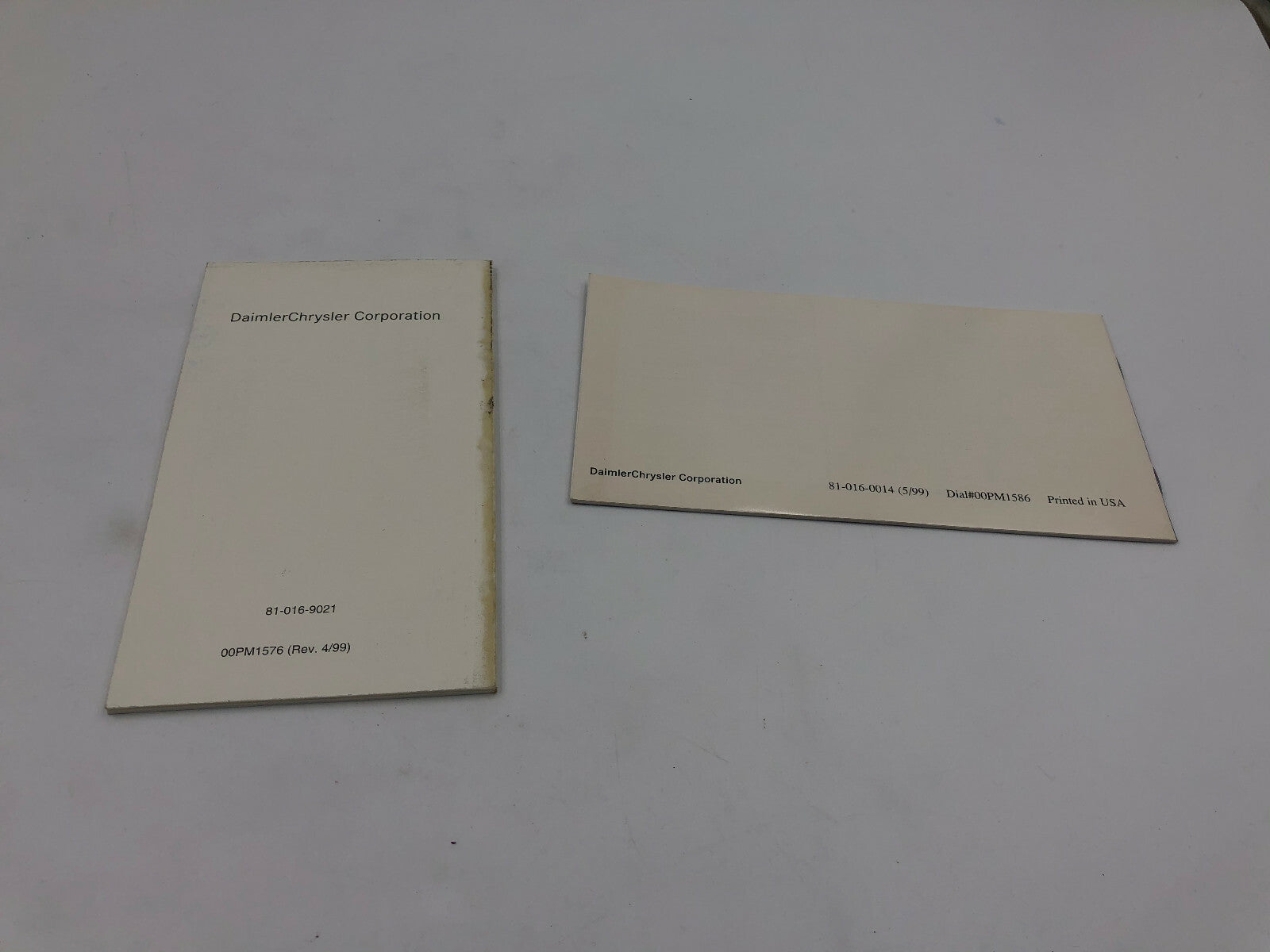 2000 Dodge Neon Owners Manual Set with Case OEM C03B67008