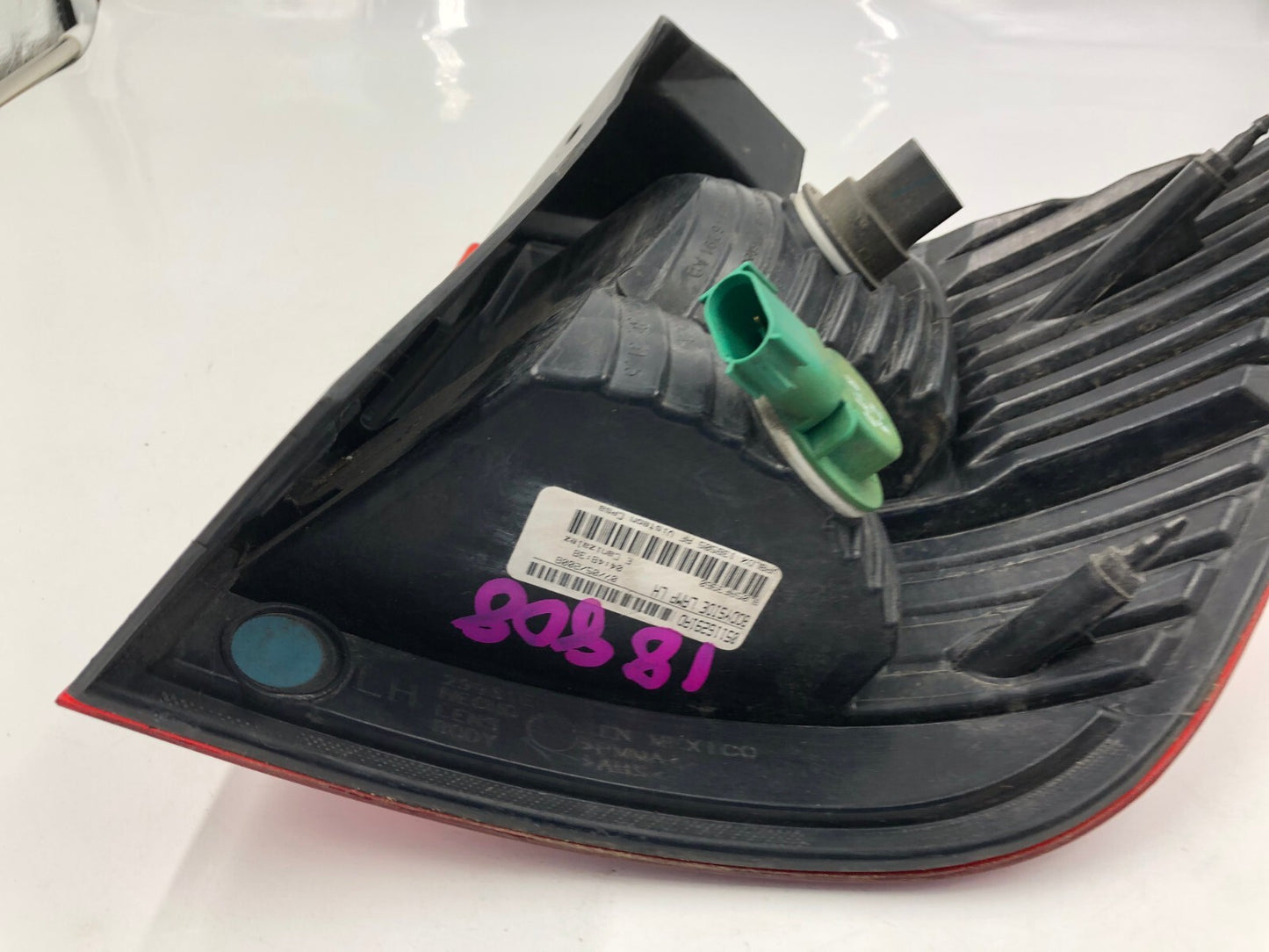 2009-2011 Dodge Journey Driver Side Tail Light Tailight OEM D04B55054