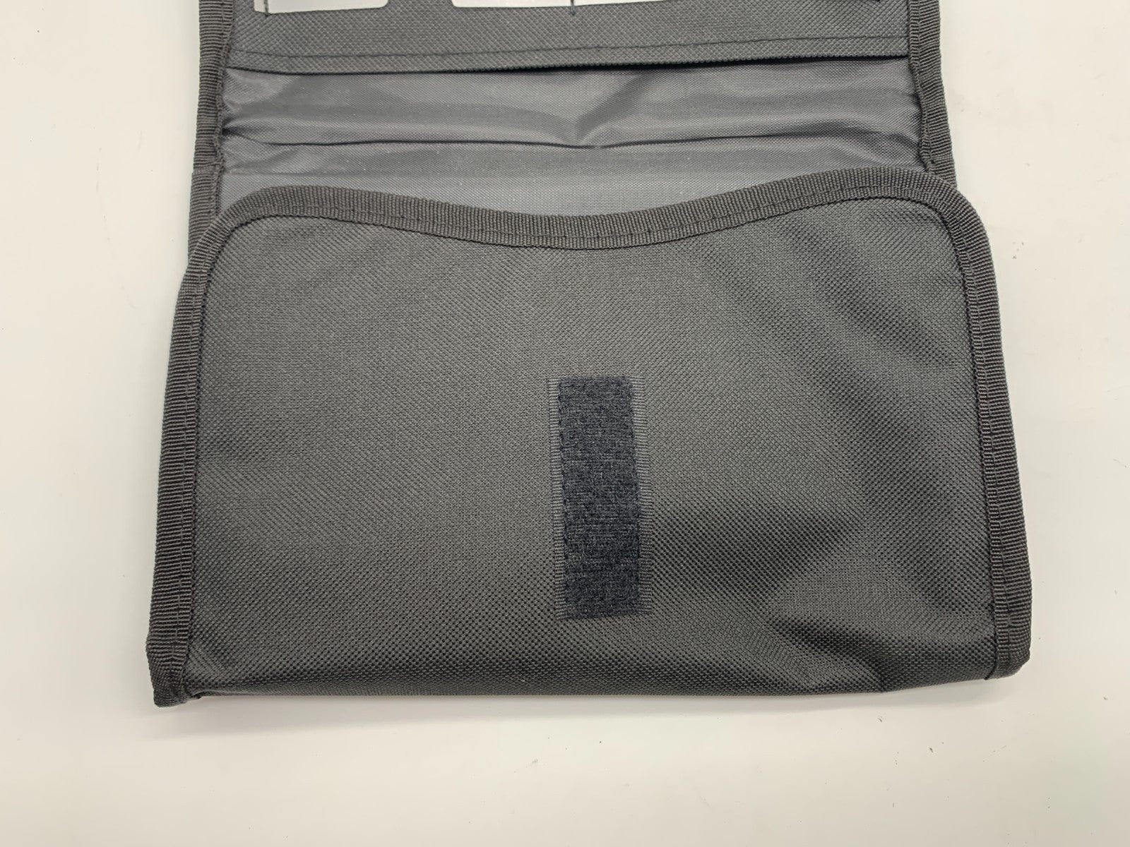 2017 Ford Fusion Owners Manual Set with Case OEM C01B31011