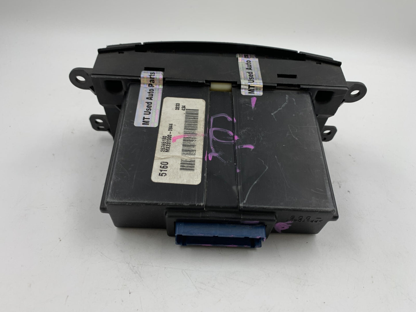 2004 Cadillac SRX AC Heater Climate Control Unit OEM C03B02081