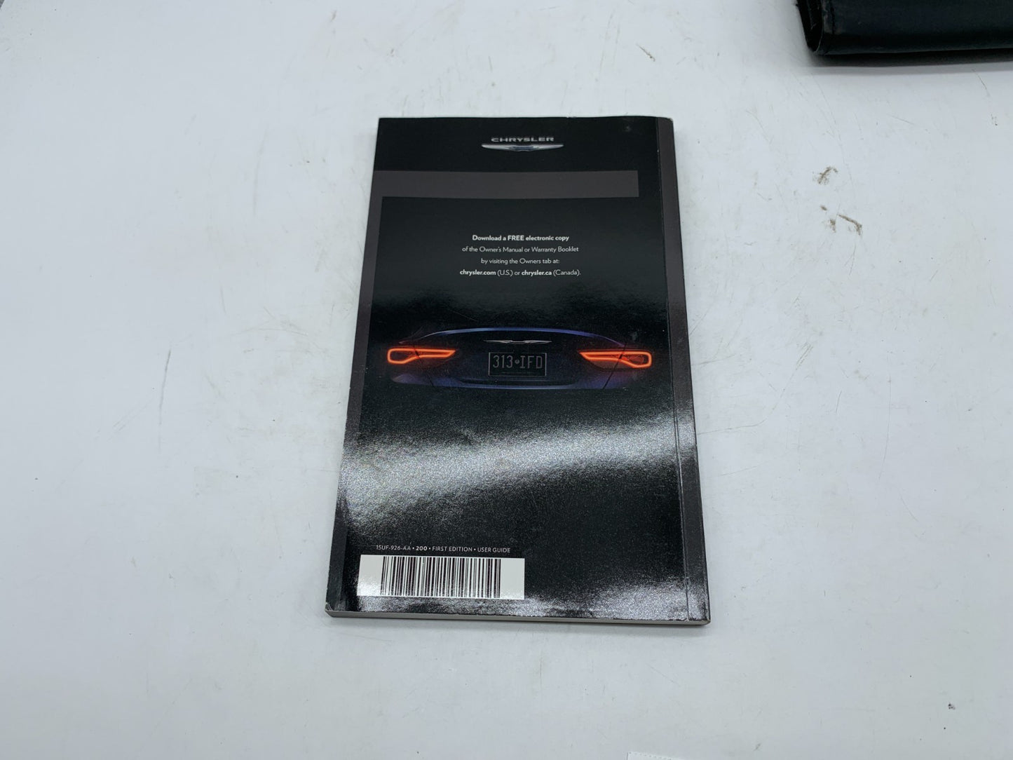 2015 Chrysler 200 Owners Manual with Case OEM C02B50024