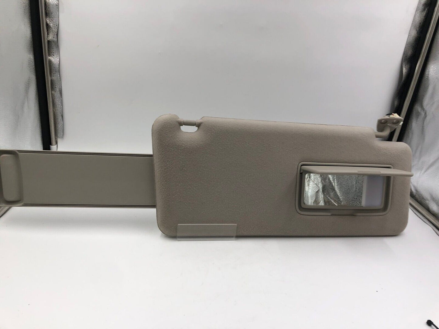2011-2017 Nissan Quest Passenger Sun Visor Sunvisor Gray Illuminated D03B58003